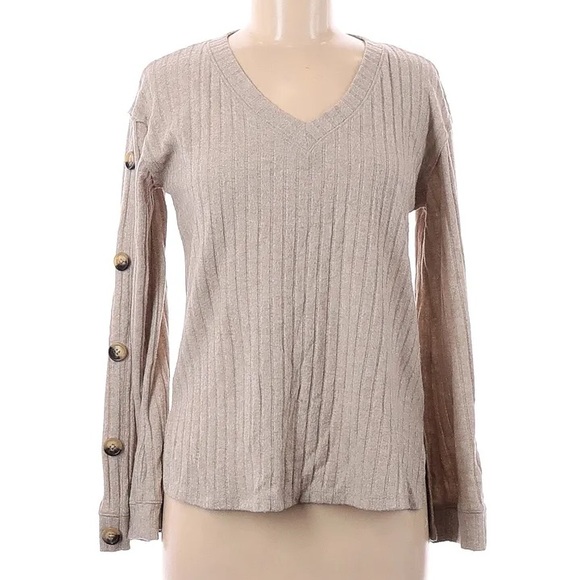 Maurice’s Button Kimono Sleeve Top - Picture 2 of 3